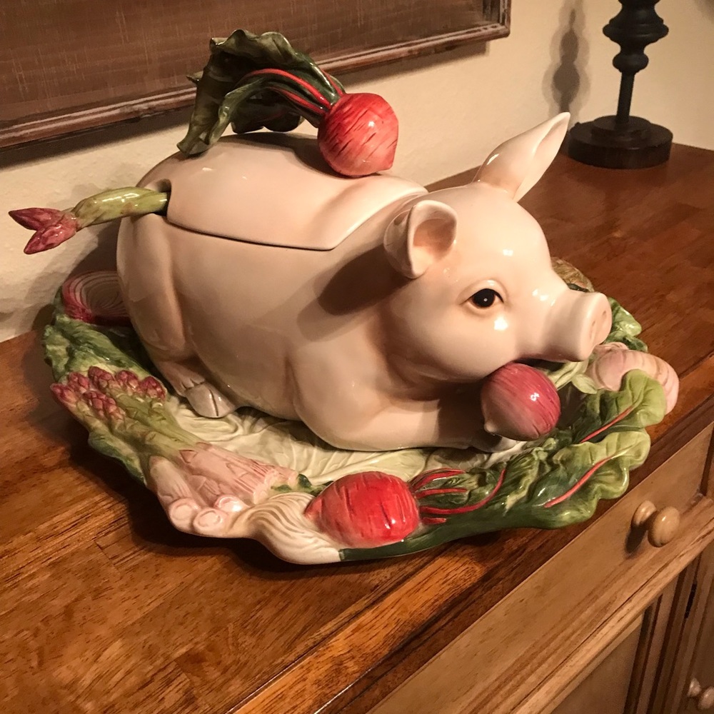 Fitz and Floyd French Market Pig Tureen with Ladle and Platter